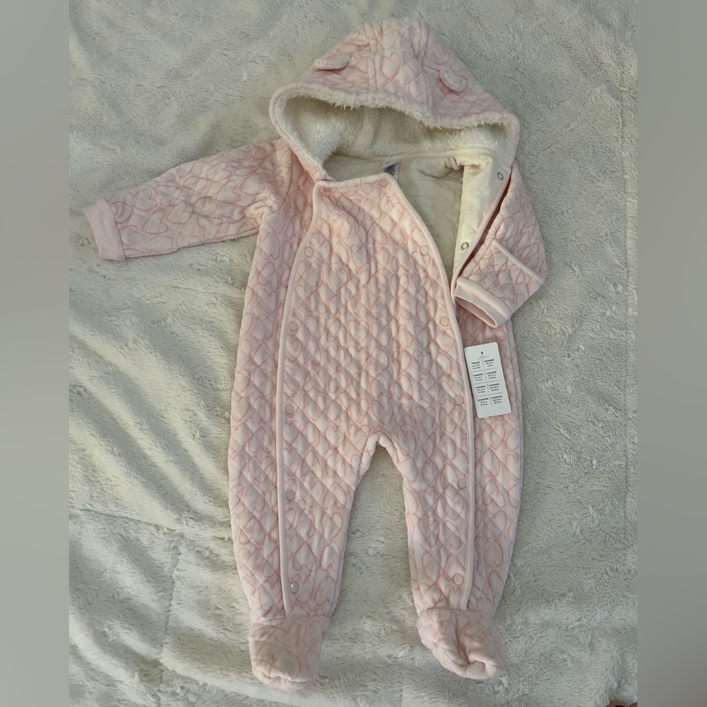 ✨✨NEW WITH TAGS✨✨NORDSTROM Baby Bunting • Coverall • 9 months • Pink Hearts